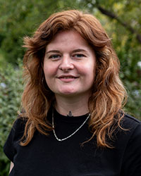 Laura Peters